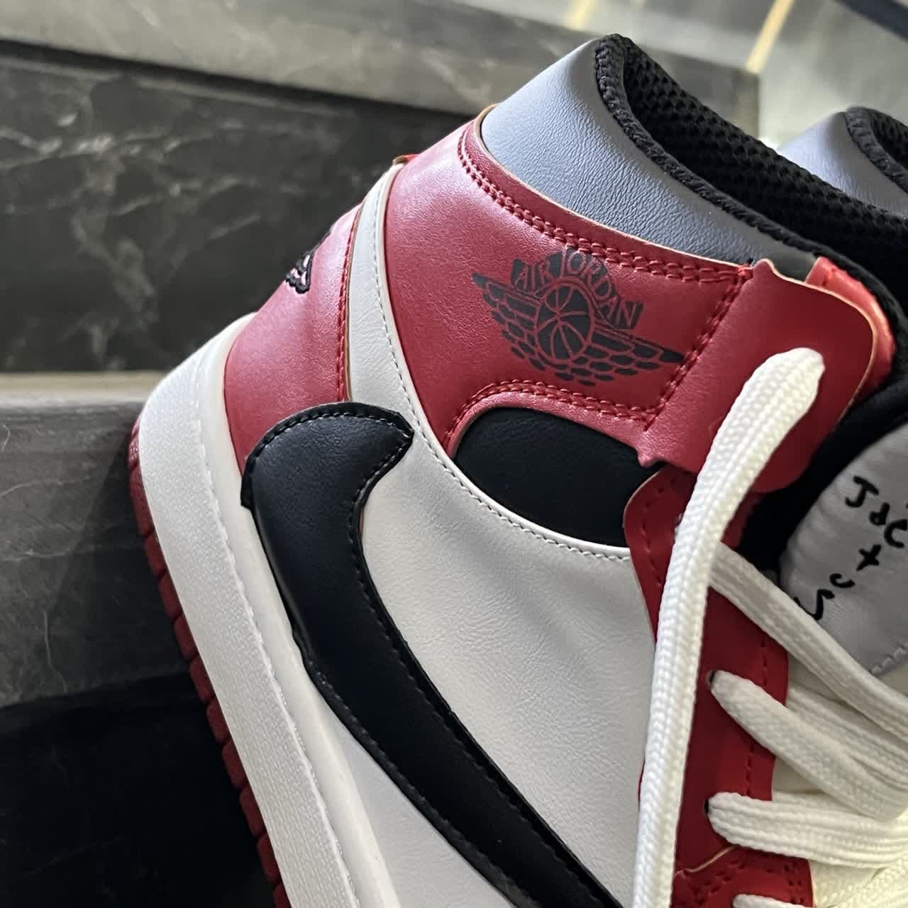 کفش کتانی مردانه نایک ترویس اسکات ساقدار قرمز NIKE travis scott