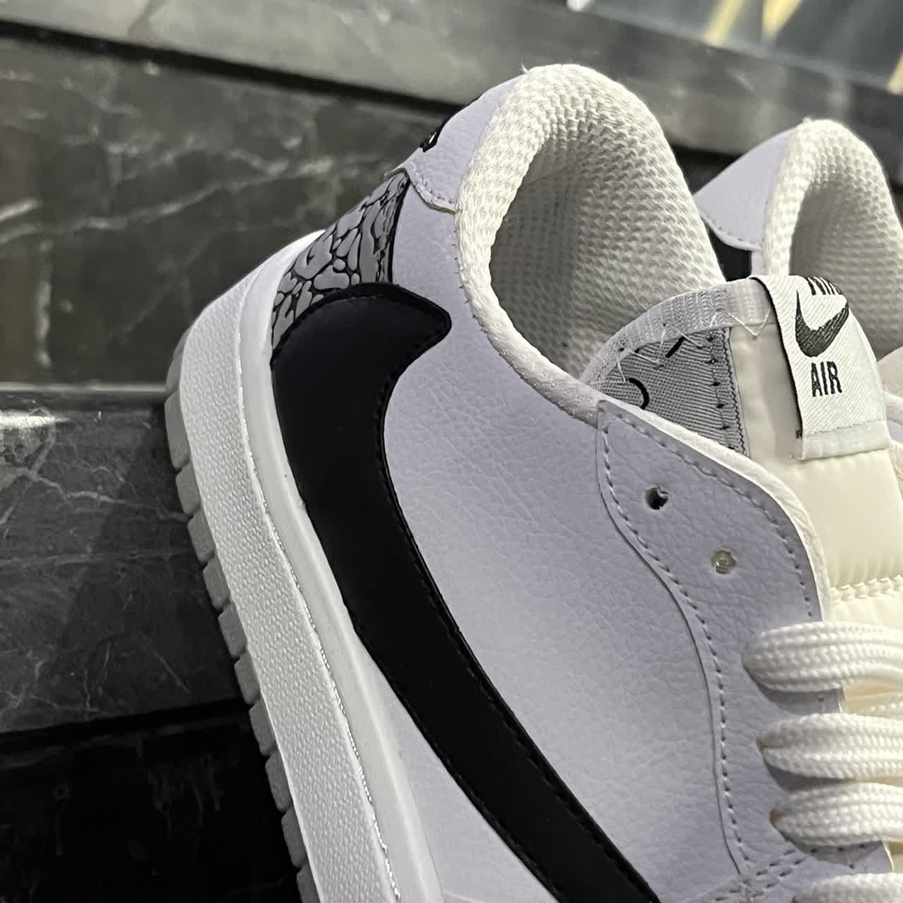 کفش کتانی مردانه نایک ترویس سفید NIKE travis scott