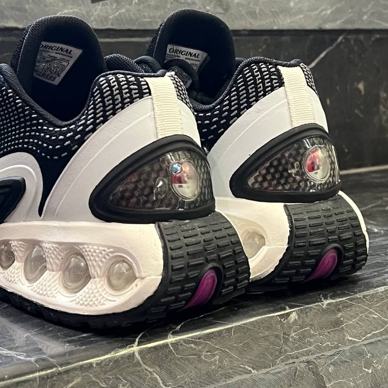 کفش کتانی نایک ایرمکس زیره کپسولی مشکی سفید Nike Air Max Dn