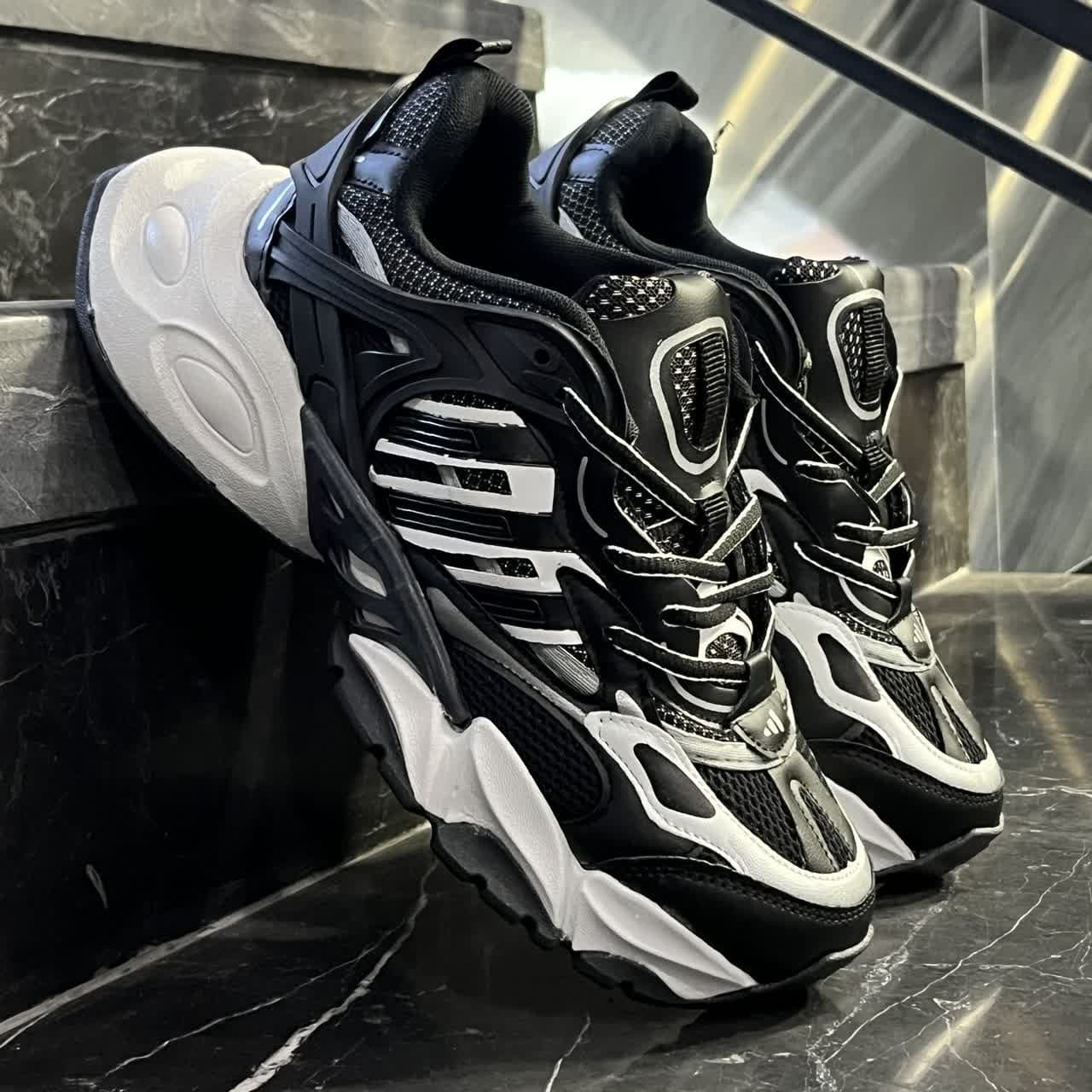 کفش کتانی مردانه آدیداس دیلاکس مشکی Adidas Deluxe