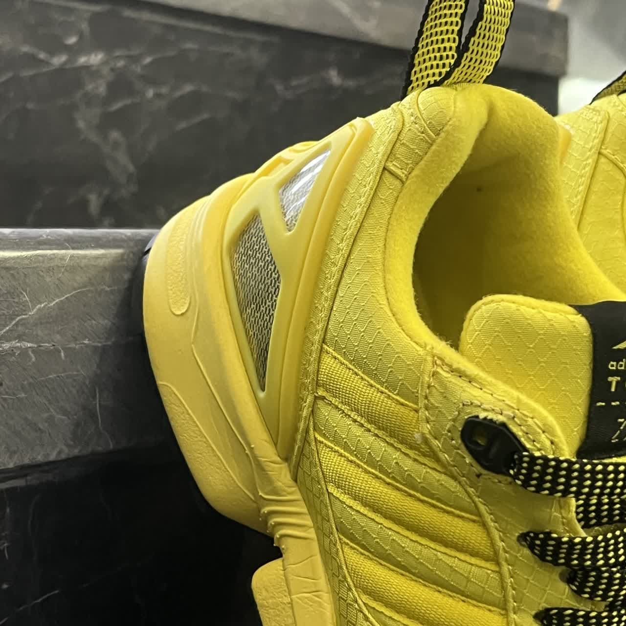 کفش کتانی مردانه آدیداس زد ایکس 5000 تورشن سفارش کره Adidas ZX 5000