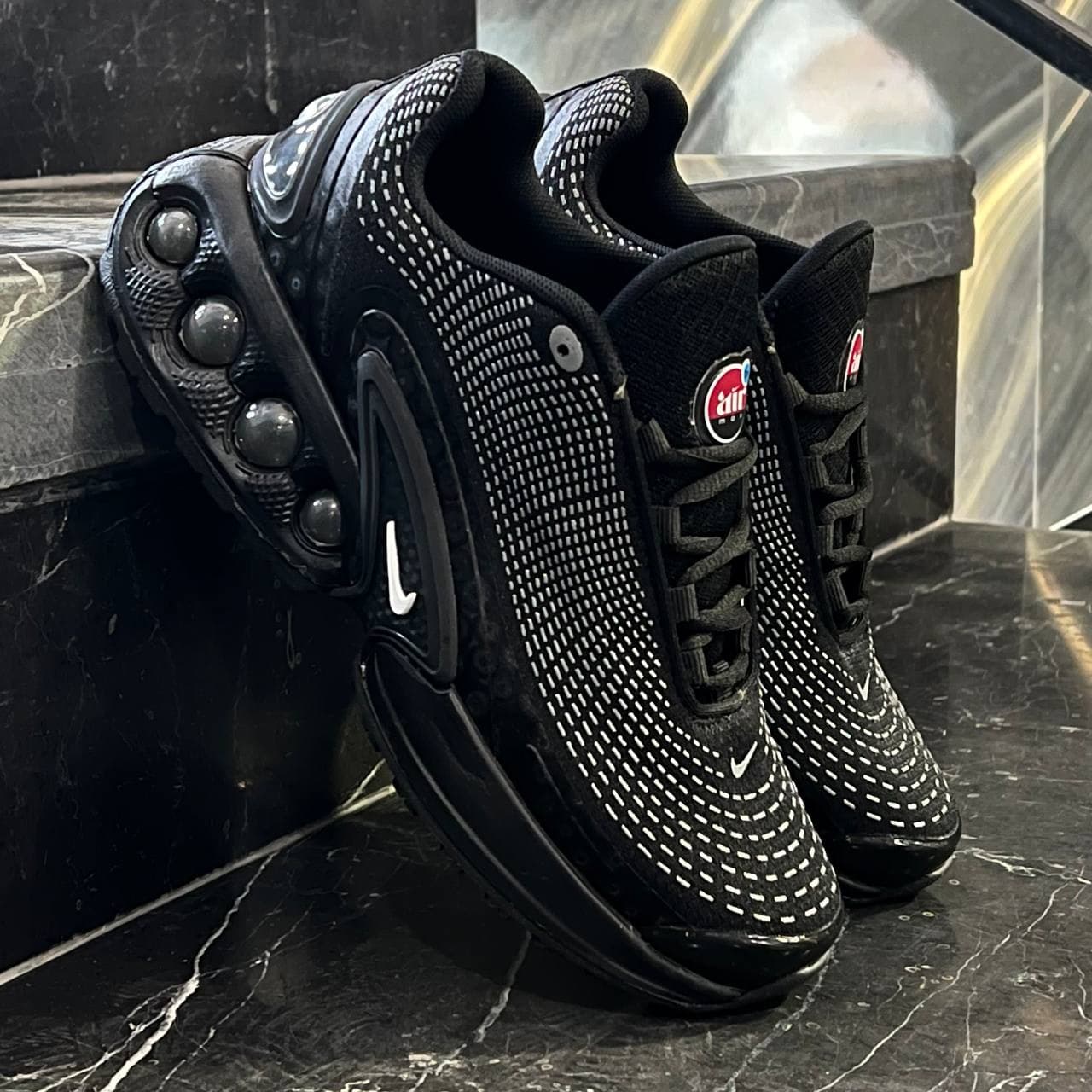 کفش کتانی مردانه نایک ایر مکس زیره کپسولی مشکی تمام Nike Air Max Dn
