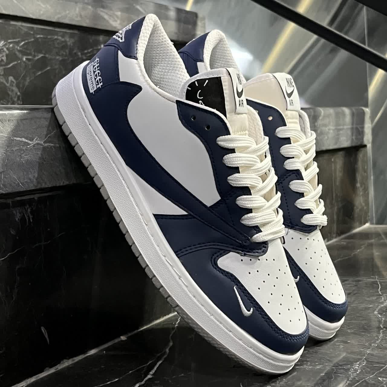کفش کتانی مردانه نایک ترویس اسکات سفید سرمه ای NIKE travis scott