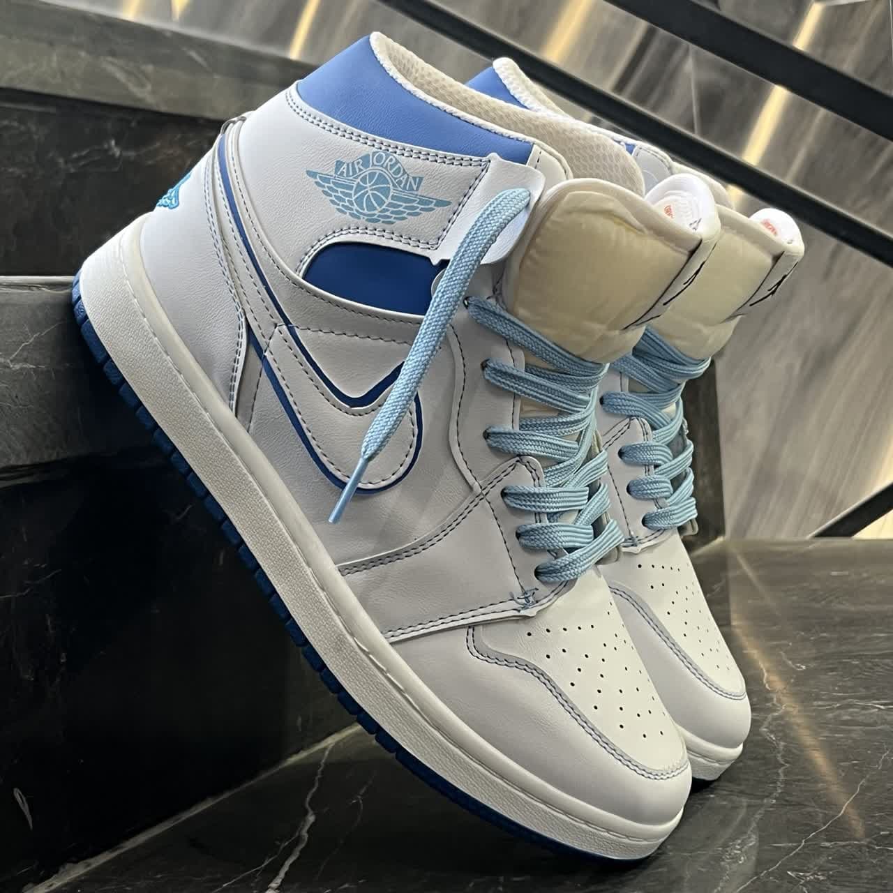 کفش کتانی مردانه جردن 1 ساقدار بلو فانتوم Jordan 1 High Phantom Blue