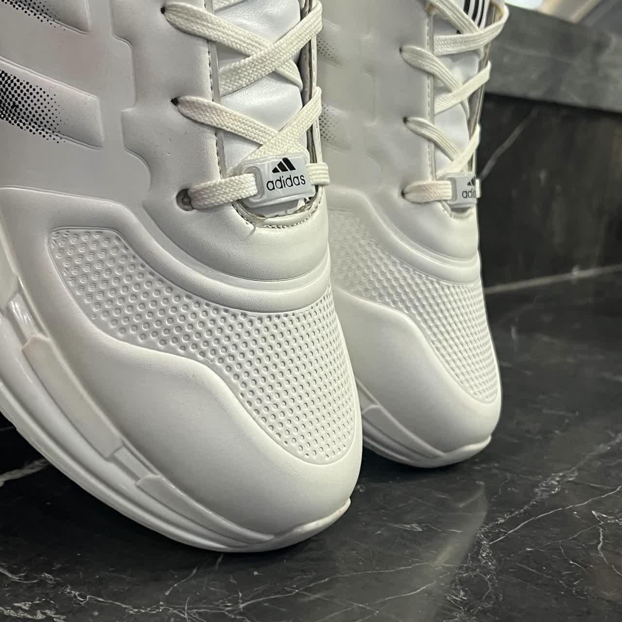 کفش کتانی مردانه آدیداس کمل Adidas