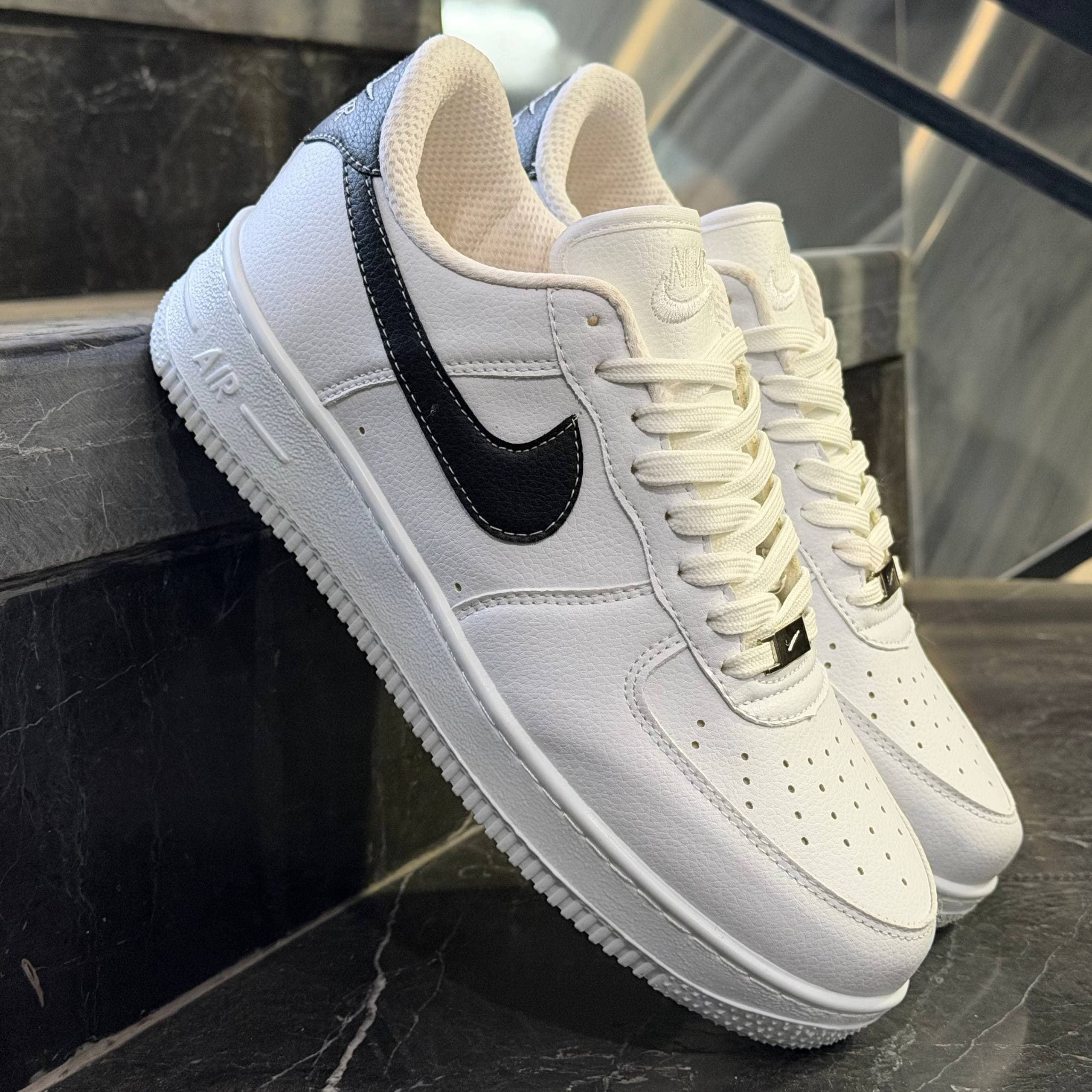 کفش کتانی مردانه نایک ایرفورس سفید تمام Nike Air Force