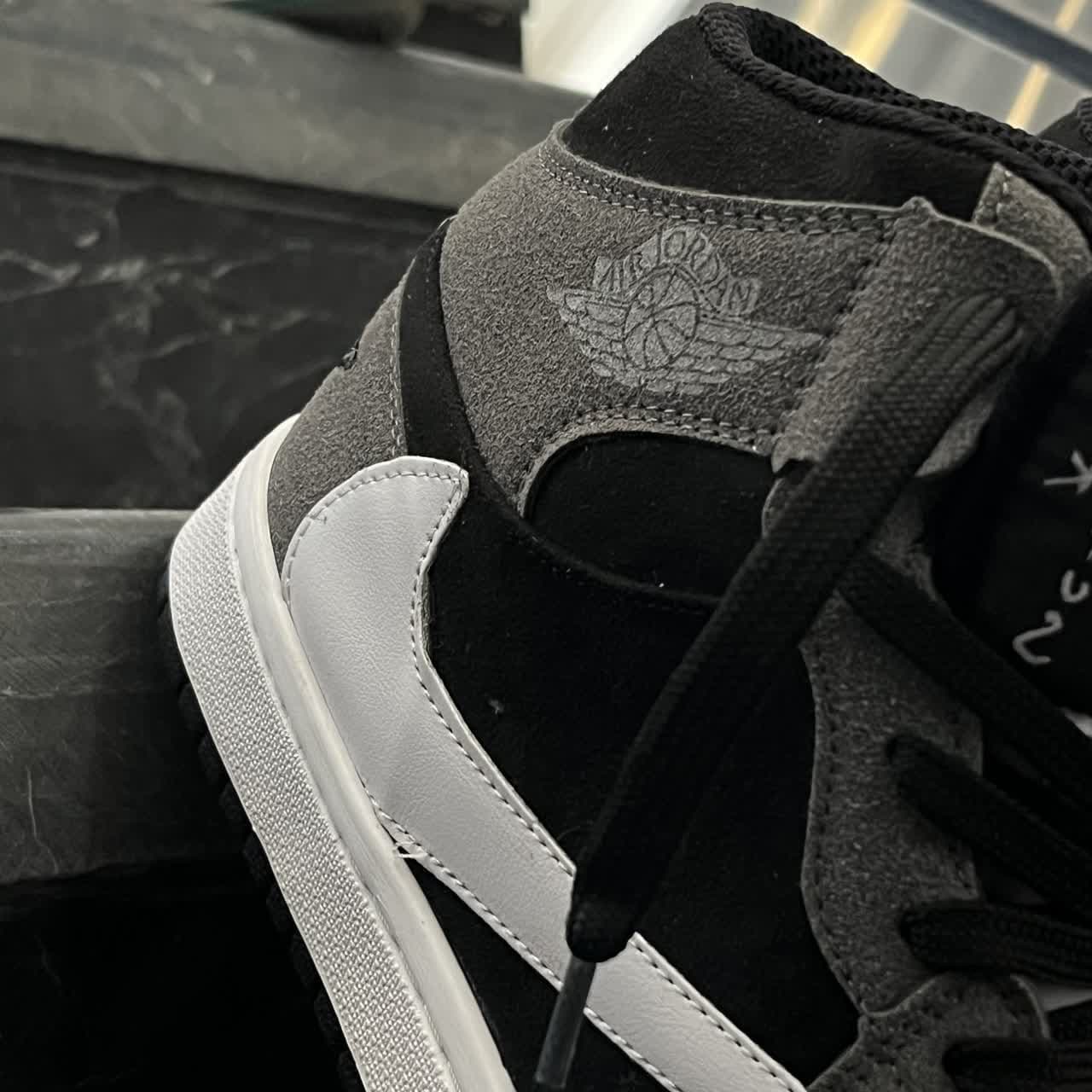 کفش کتانی مردانه نایک ترویس اسکات ساقدار مشکی طوسی NIKE travis scott