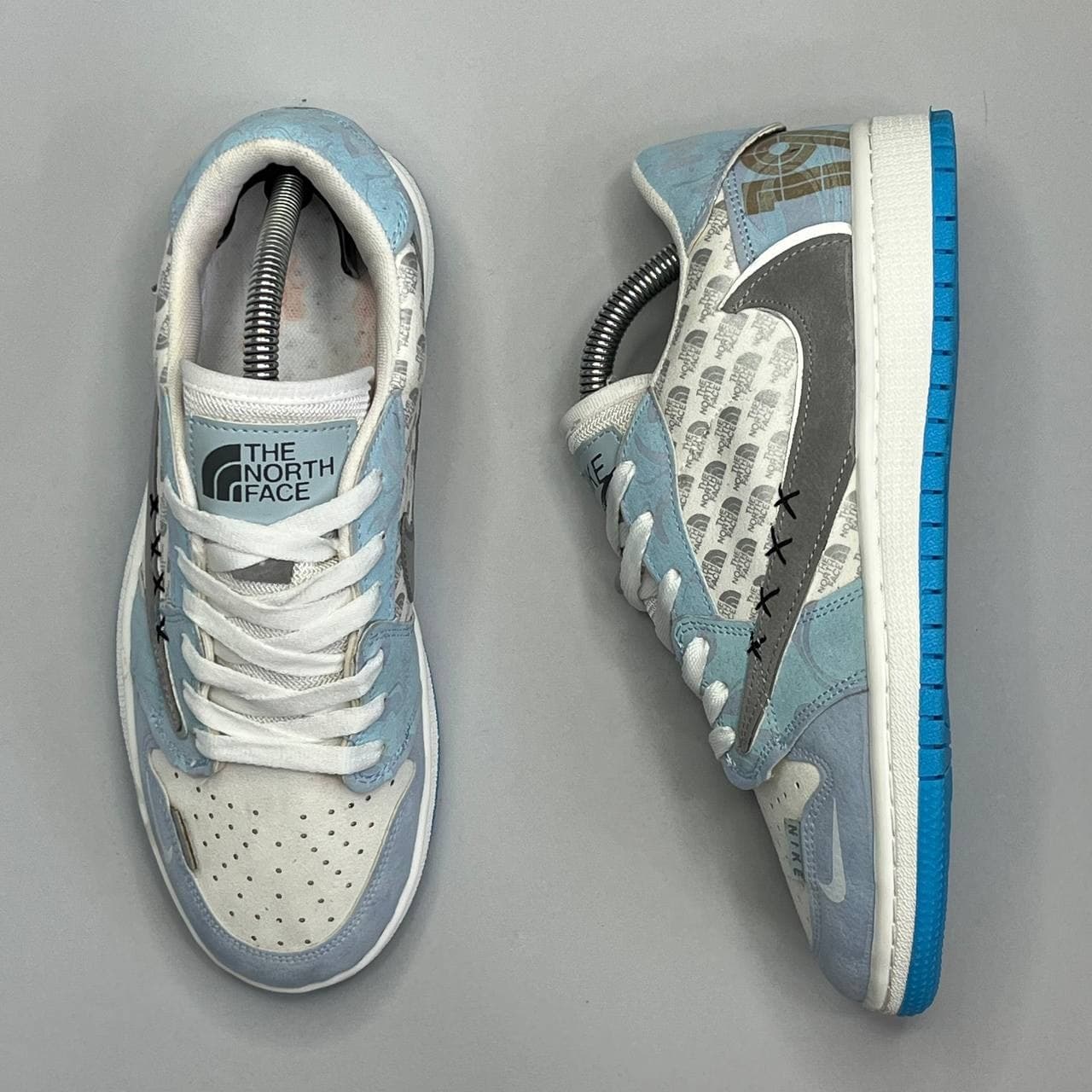کفش کتانی مردانه نایک ترویس سفید آبی NIKE travis scott