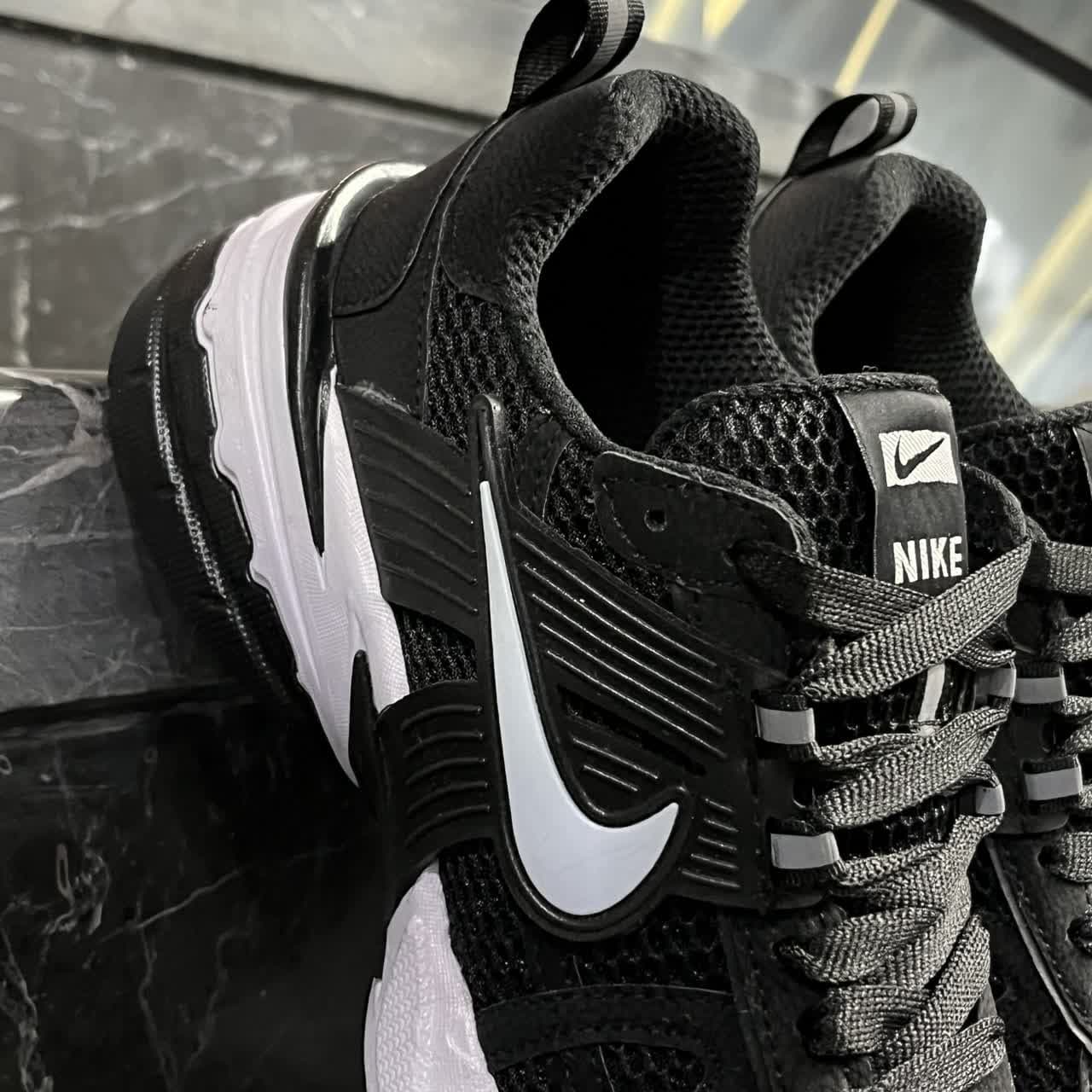 کتانی زنانه رانینگ نایک V2K مشکی NIKE V2K