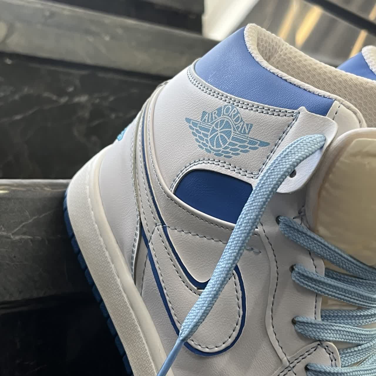 کفش کتانی مردانه جردن 1 ساقدار بلو فانتوم Jordan 1 High Phantom Blue