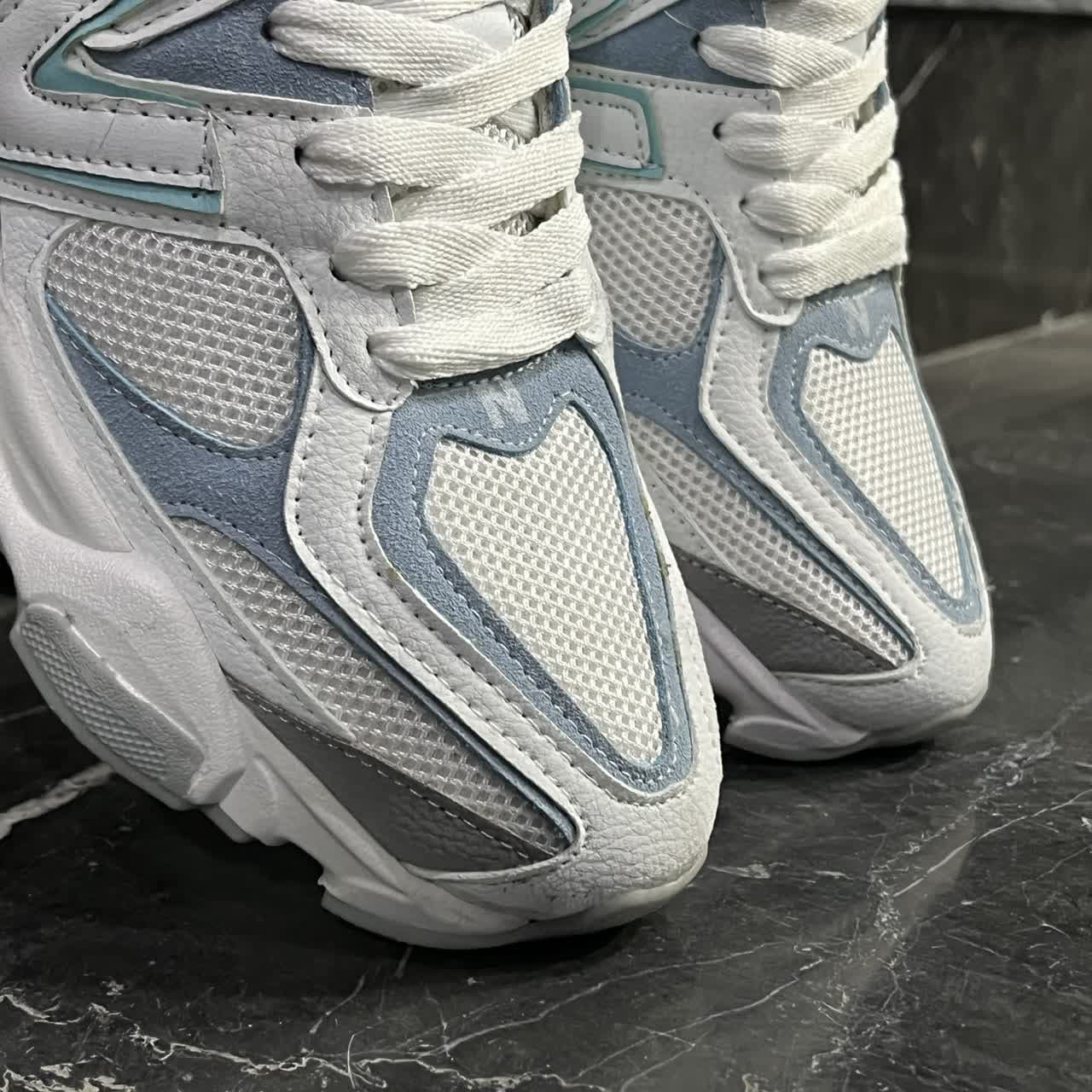 کتانی مردانه نیوبالانس 9060 سفید آبی New balance