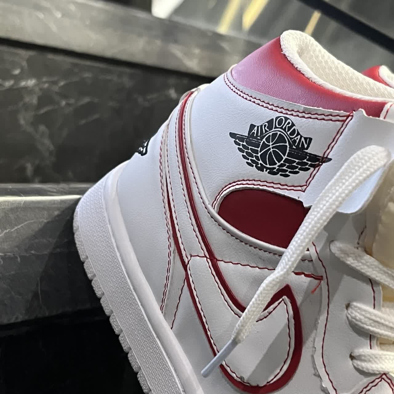 کفش کتانی مردانه جردن 1 ساقدار رد فانتوم Jordan 1 High Phantom Red