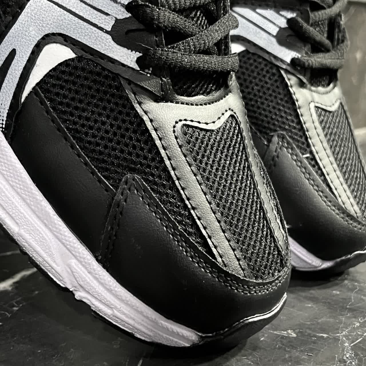 کفش کتانی مردانه نیوبالانس 530 مشکی New Balance