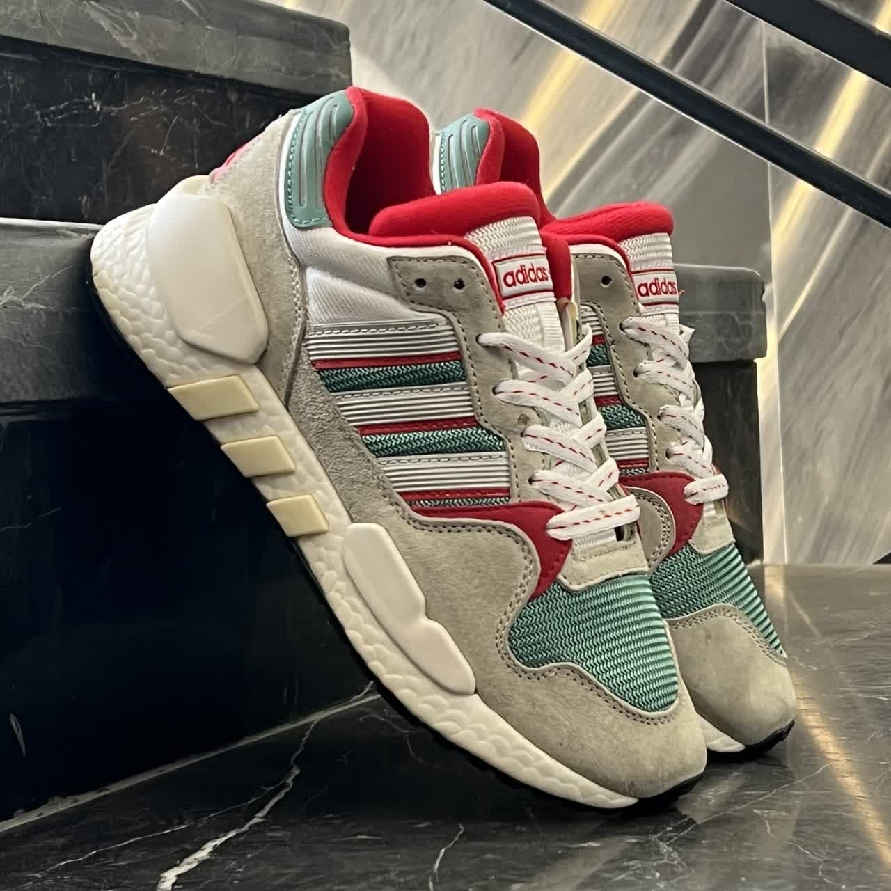 کفش کتانی اورجینال مردانه آدیداس zx930