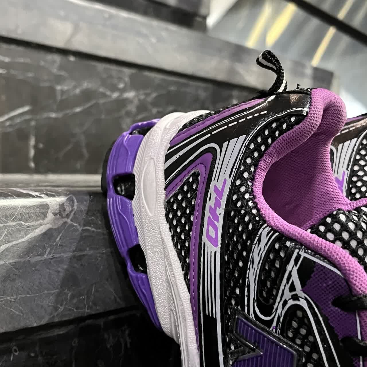 کفش کتانی مردانه نیوبالانس رانینگ مشکی بنفش New Balance