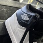 کفش کتانی مردانه نایک جردن 1 ساقدار سفید مشکی Nike Jordan 1 - تصویر 2