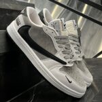 کفش کتانی مردانه نایک ترویس طوسی سفید NIKE travis scott
