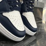 کفش کتانی مردانه نایک جردن 1 ساقدار سفید سرمه ای Nike Jordan 1 - تصویر 3