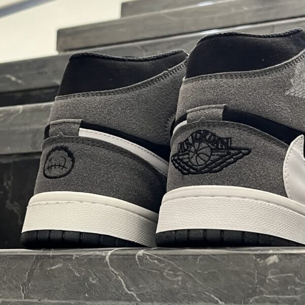 کفش کتانی مردانه نایک ترویس اسکات ساقدار مشکی طوسی NIKE travis scott - تصویر 4