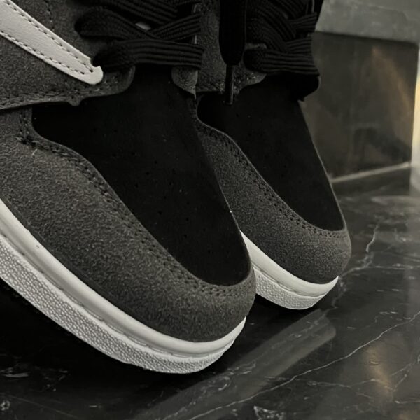 کفش کتانی مردانه نایک ترویس اسکات ساقدار مشکی طوسی NIKE travis scott - تصویر 3