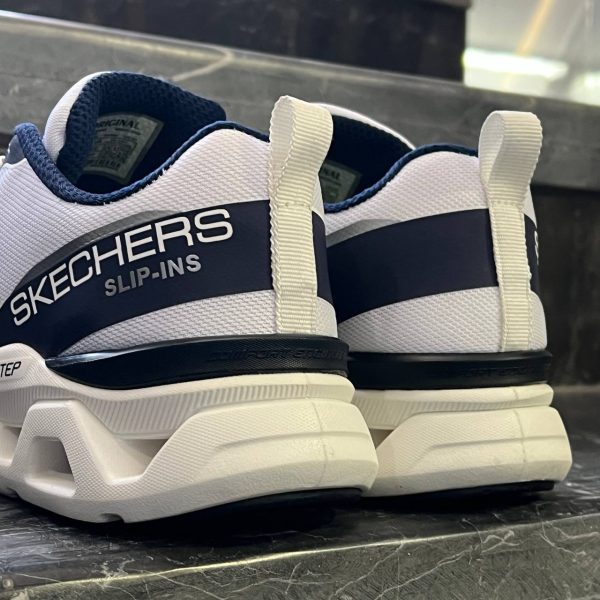 کفش کتانی مردانه اسکیچرز سفید سرمه ای SKECHERS - تصویر 2