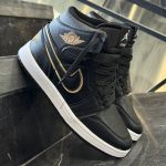کفش کتانی مردانه نایک جردن 1 ساقدار مشکی طلایی Nike Jordan 1