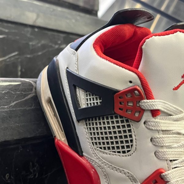 کفش کتانی مردانه نایک جردن 4 سفید قرمز Jordan 4 - تصویر 3