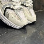 کفش کتانی نیوبالانس 530 سفید مشکی بچگانه NEW BALANCE 530 - تصویر 3