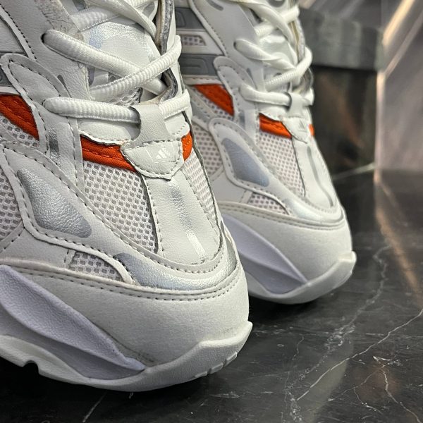 کفش کتانی مردانه آدیداس دیلاکس سفید نارنجی Adidas Deluxe - تصویر 2