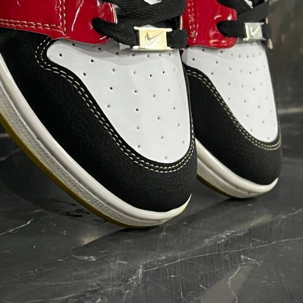 کفش کتانی مردانه نایک جردن 1 سفید قرمز مشکی نایک قرمز حراجی Nike Jordan 1 - تصویر 3