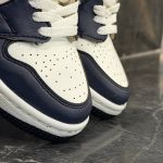 کفش کتانی بچگانه نایک جردن 1 ساقدار سفید سرمه ای Nike Jordan 1 - تصویر 2