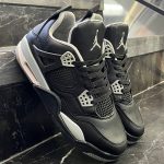 کفش کتانی مردانه نایک جردن 4 مشکی سفید Jordan 4
