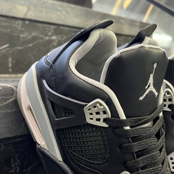 کفش کتانی مردانه نایک جردن 4 مشکی سفید Jordan 4 - تصویر 3