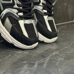 کفش کتانی نیوبالانس 530 بچگانه مشکی زیره سفید NEW BALANCE 530 - تصویر 3