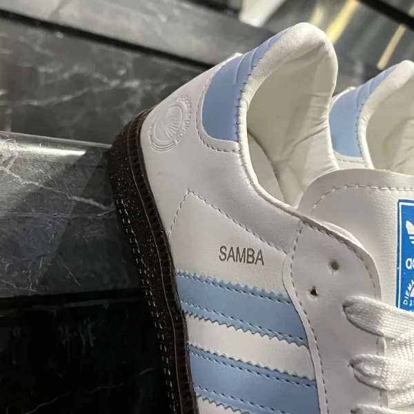 کفش کتانی ونس سامبا زنانه سفید آبی Adidas Samba - تصویر 2