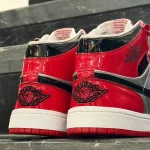 کفش کتانی مردانه نایک جردن 1 ساقدار قرمز نقره ای ورنی Nike Jordan 1 - تصویر 4